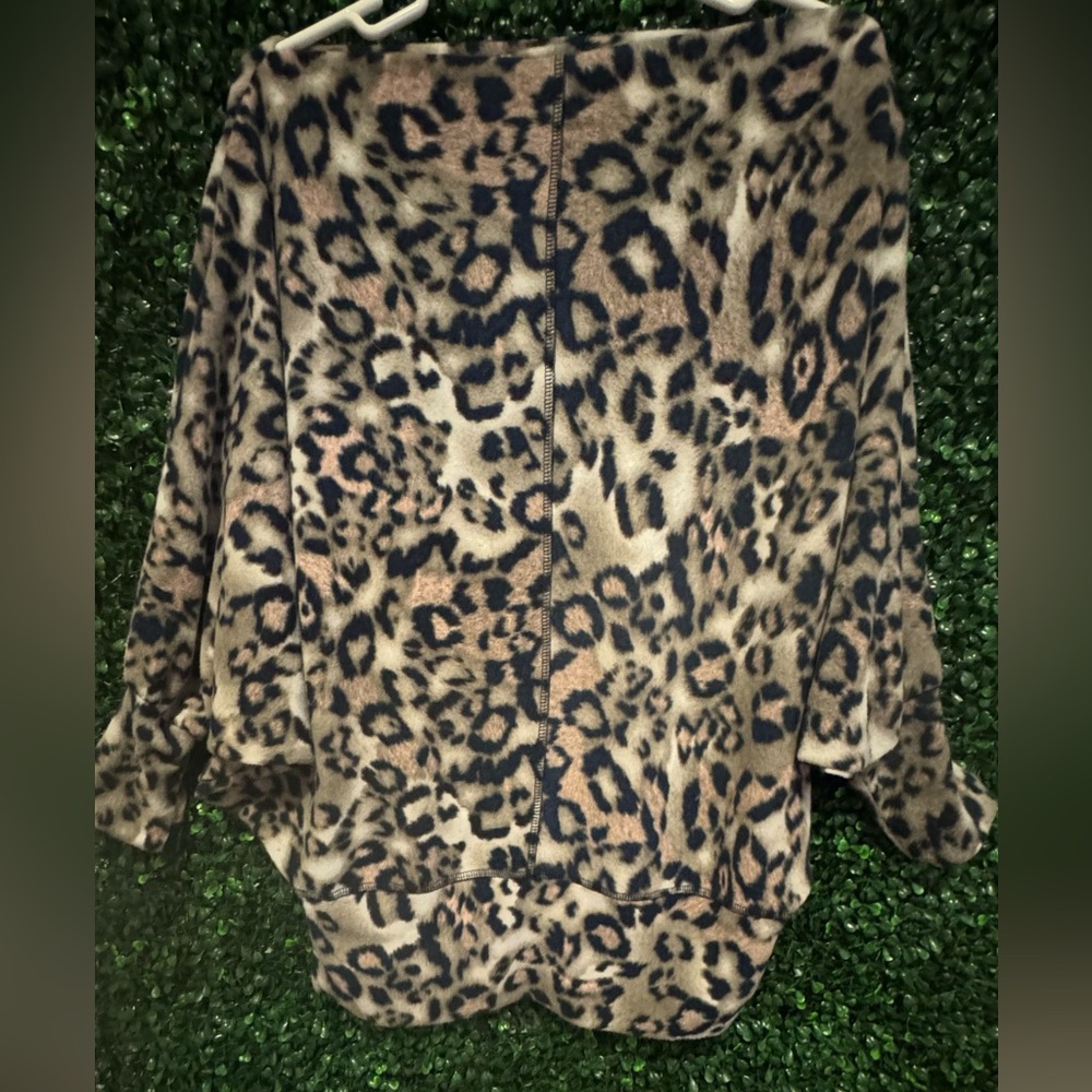🔥5/$30🔥EASEL BOUTIQUE QUEEN OF THE JUNGLE OFF SHOULDER TOP - Picture 6 of 10